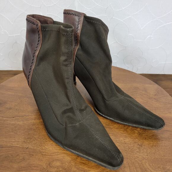 Joan David Circa 365  Women's Ankle Boots 9.5 Black Fabric & Leather Pointed Toe - Picture 6 of 8